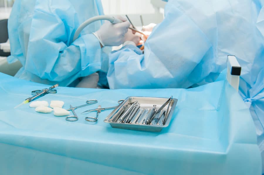 A la vanguardia en cirugía oral en Sanident